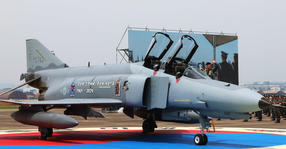 F-4 팬텀 II 퇴역의 의미: 한국 공군이 ‘제트 시대’에 진입했던 순간